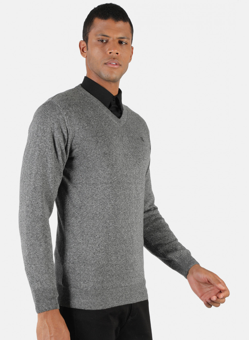 Men Grey Solid Pullover