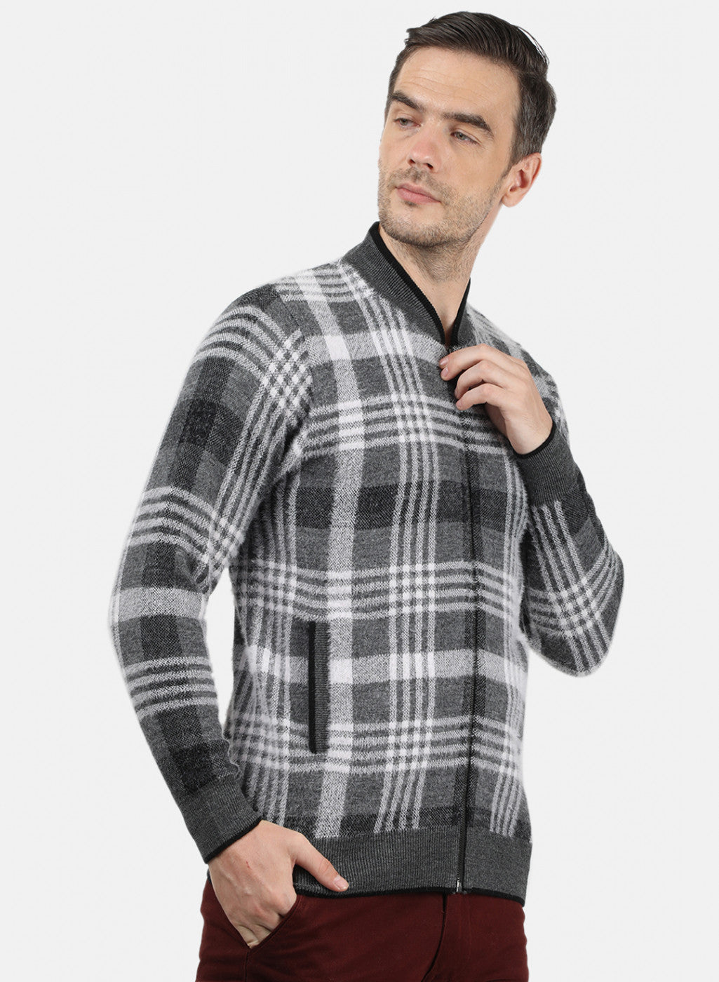 Men Grey Solid Pullover