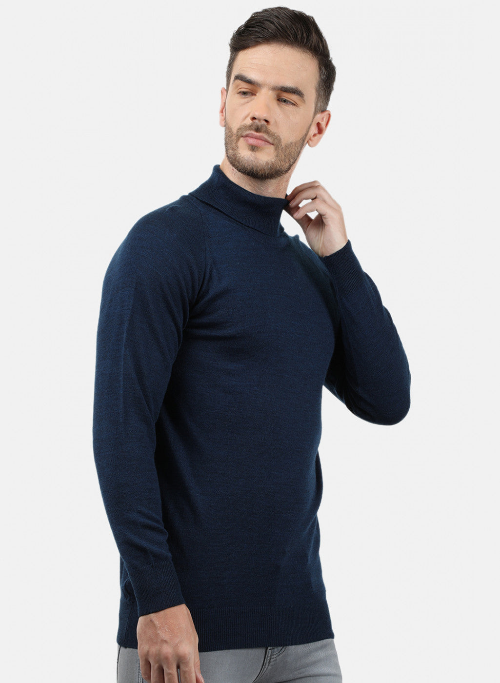 Men NAvy Blue Solid Pullover