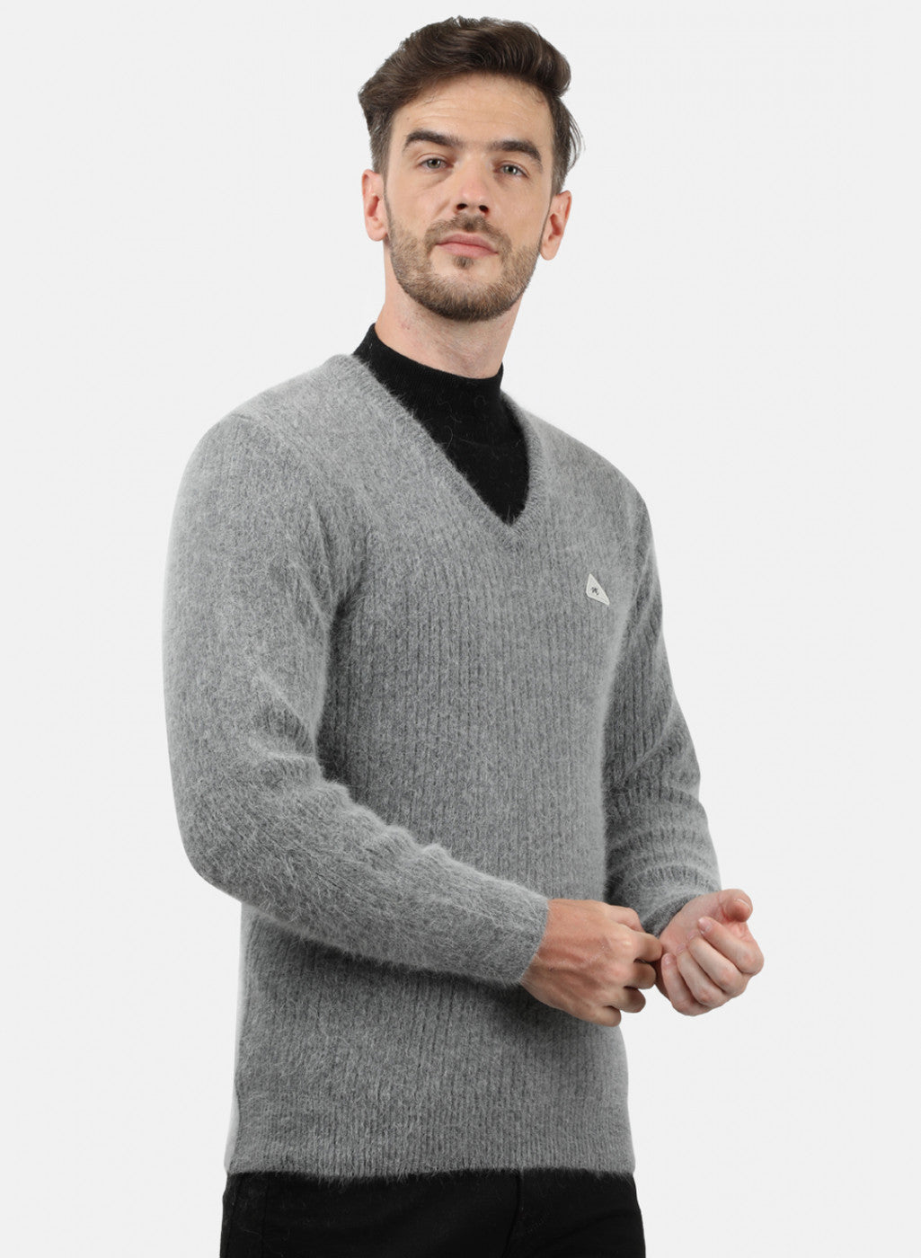 Men Grey Solid Pullover